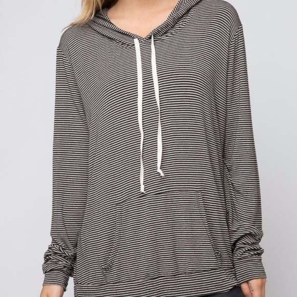 EUC Brandy Melville Gray Layla Hoodie - Picture 1 of 4